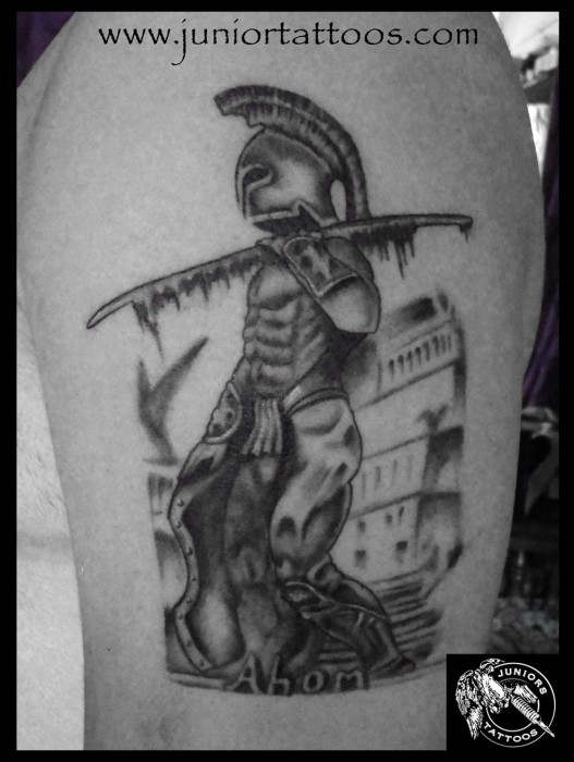 Kraken heart by JD O'Kelly at Spartan tattoo in Portland Oregon : r/tattoos